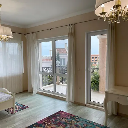 Luxury In فيلة سوزوبول
